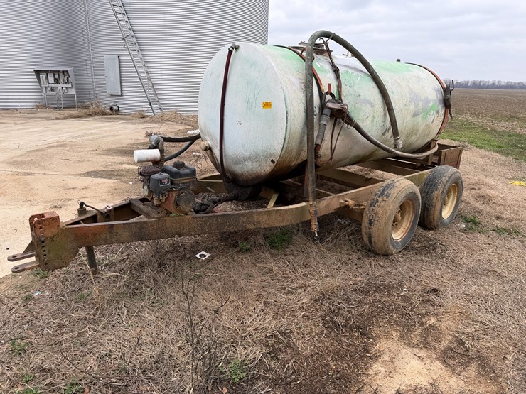 #38675-•-~950gal-t/a-fuel-trailer-image-1