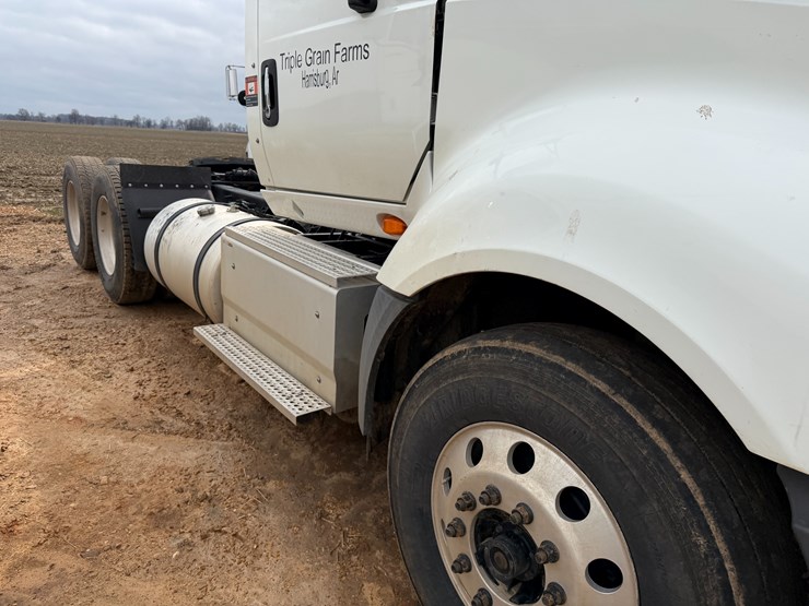 2016-international-prostar-image-39