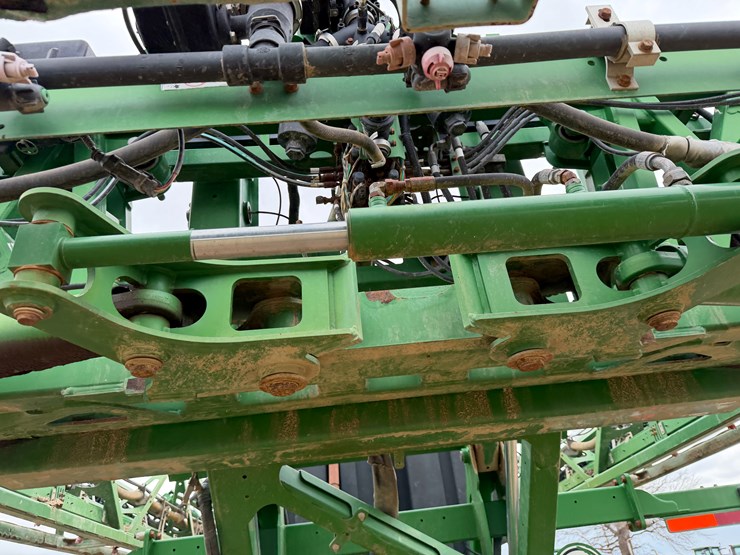 2015-john-deere-r4030-image-24