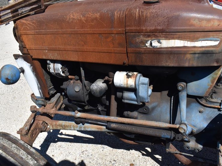 ford-tractor-image-7