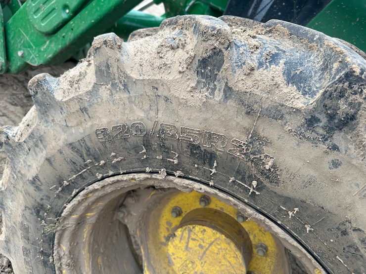 2011-john-deere-5090m-image-3