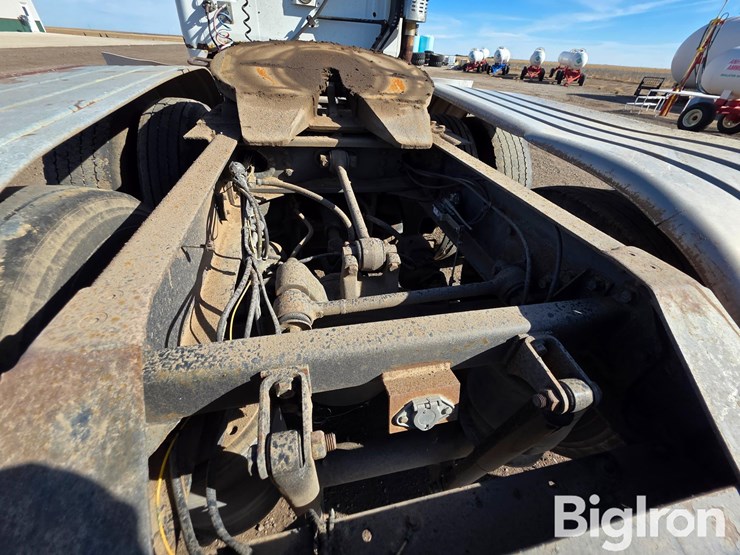 1990-white/gmc-wca64t-image-11