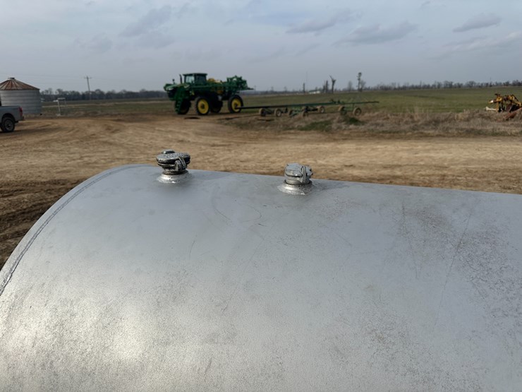 #38731-•-~1000gal-fuel-tank-image-9