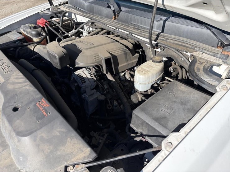 2011-chevrolet-3500-image-7