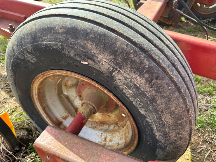 case-ih-4300-image-9