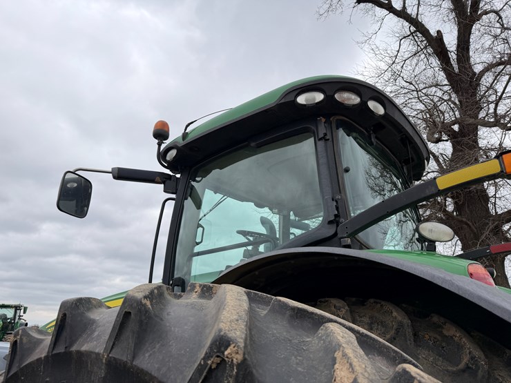 #38653-•-2017-john-deere-8270r-mfwd-tractor-image-26