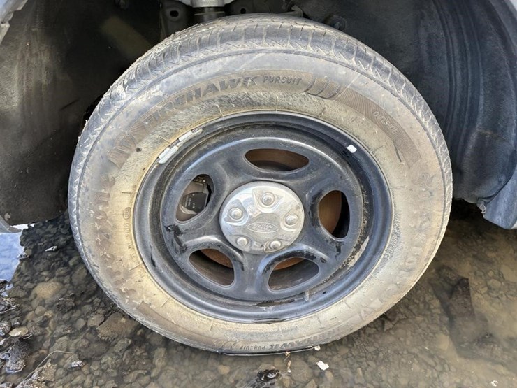 2022-ford-explorer-image-9