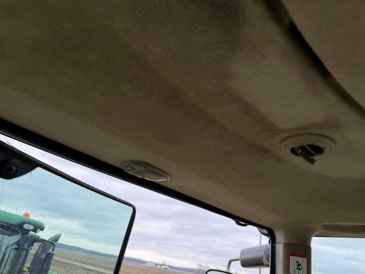 #38653-•-2017-john-deere-8270r-mfwd-tractor-image-59