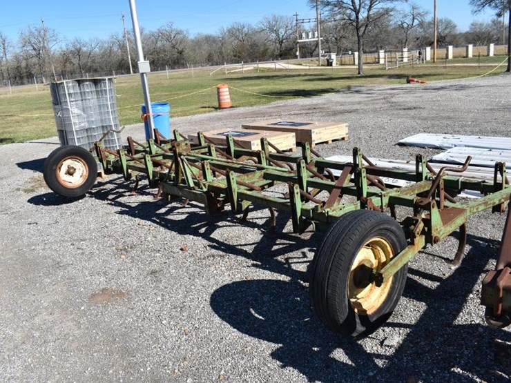 16'-jd-field-cultivator-3pt-image-4