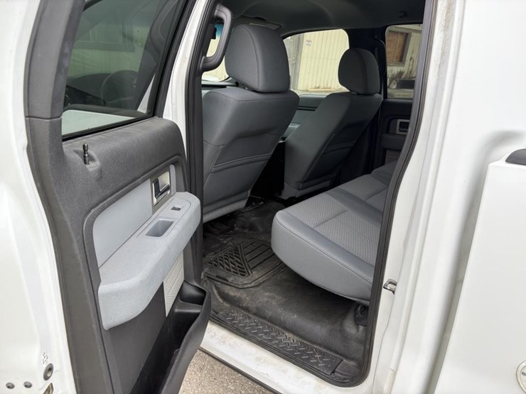 2011-ford-f150-xlt-image-11