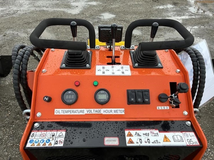 2025-sdlool-sl36c-skid-steer-loader-image-10