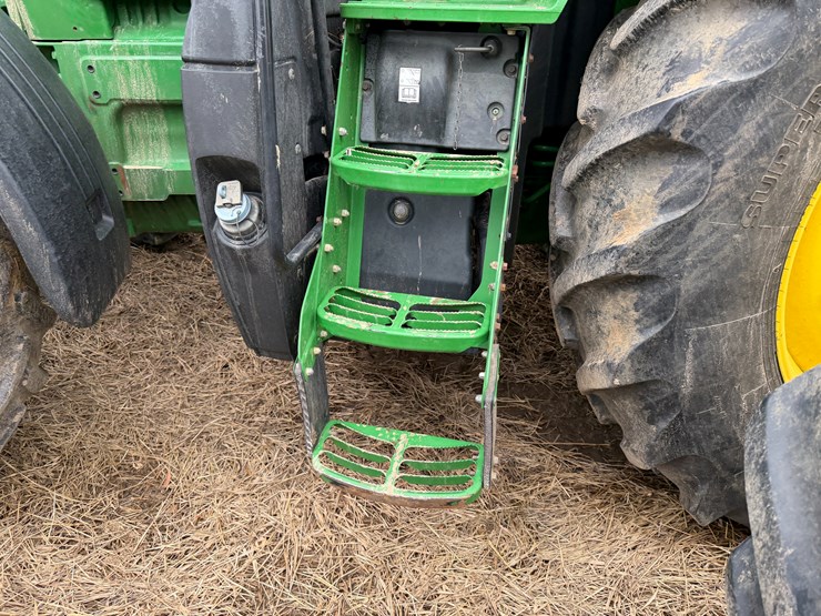 2017-john-deere-8270r-image-30
