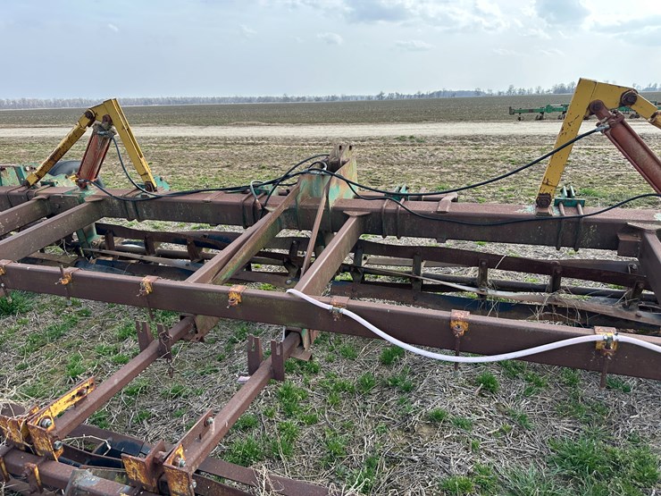 #38708-•-forrest-city-machine-works-26'-chopper-image-36