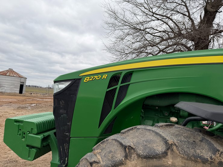 #38653-•-2017-john-deere-8270r-mfwd-tractor-image-30