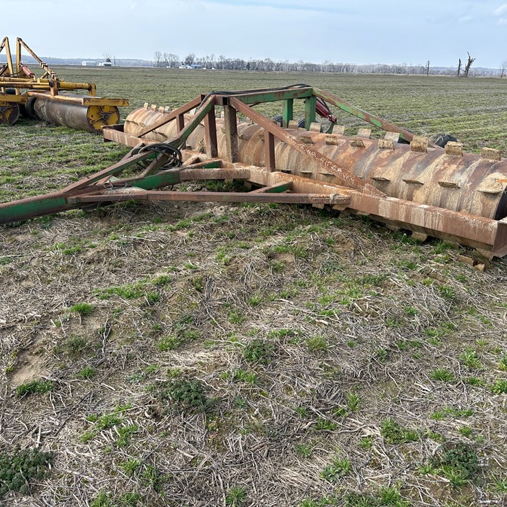 #38711 • 22' Stubble Roller