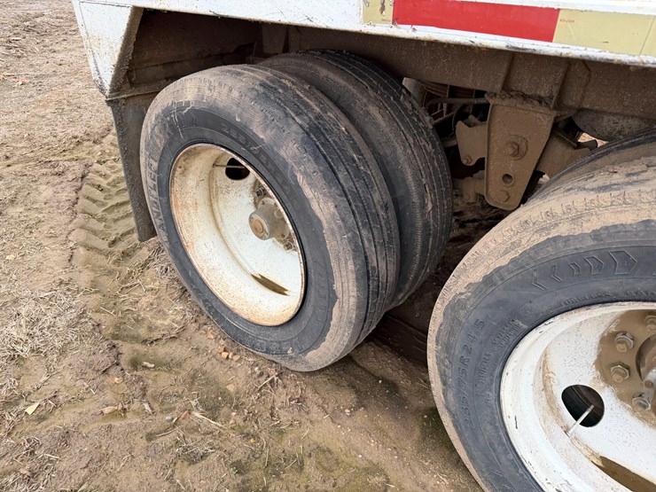 #38664-•-1981-40'-hopper-bottom-trailer-vin:-1i9sh4021by014529-image-9