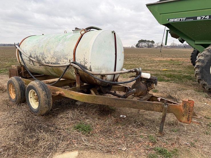 #38675-•-~950gal-t/a-fuel-trailer-image-2