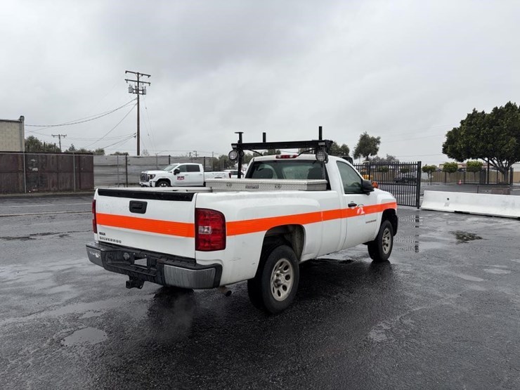 2009-chevrolet-silverado-1500-image-3