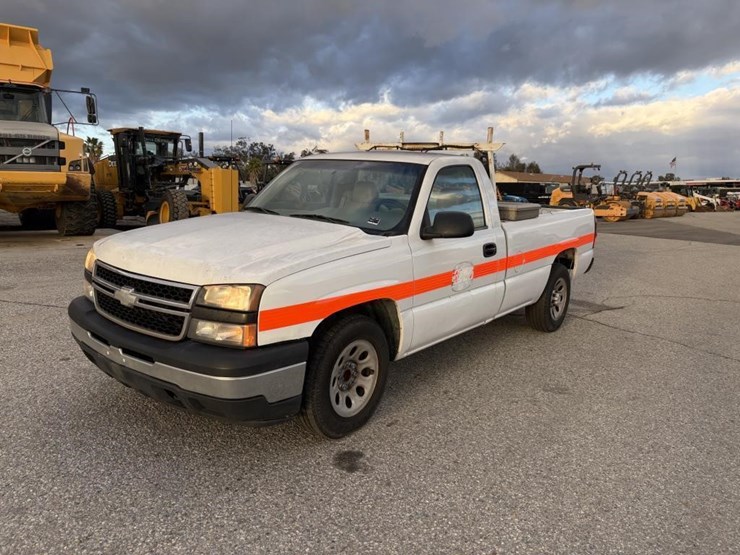 2006-chevrolet-1500-image-1