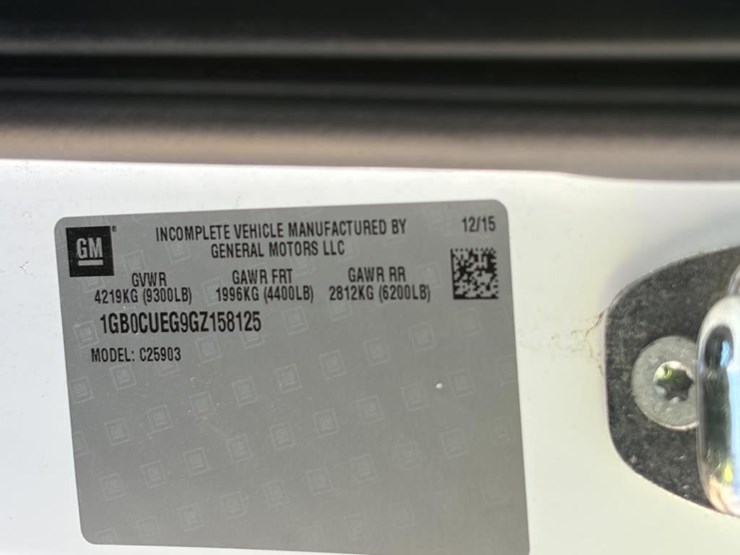 2016-chevrolet-2500-image-33