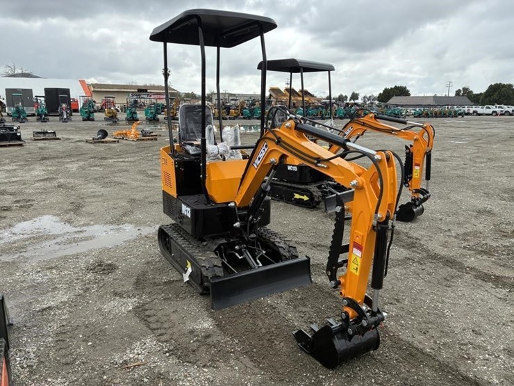 2026-vicsec-v13-hydraulic-excavator-image-2