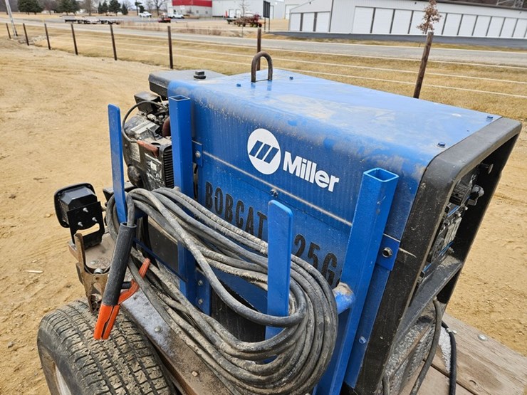 miller-bobcat-225g-image-11