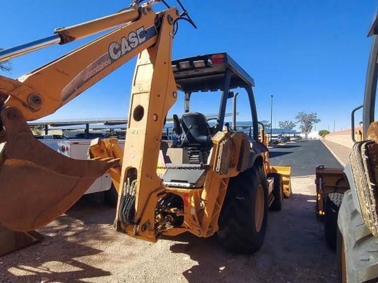 2009-case-580sm-image-4