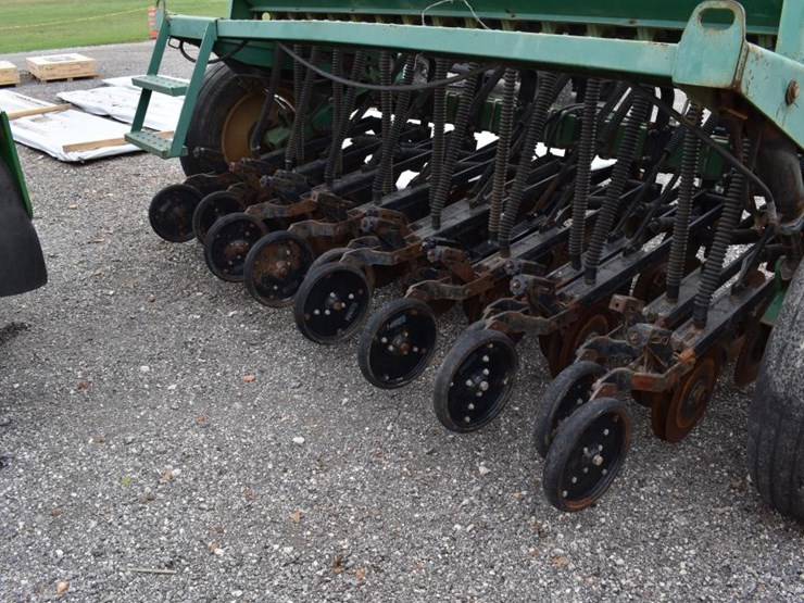 10'-great-plains-no-till-drill-image-5