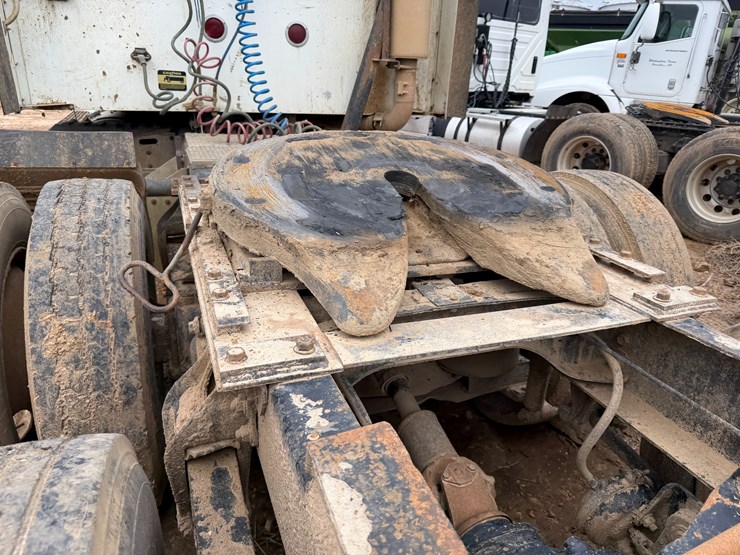 1996-international-9400-image-19