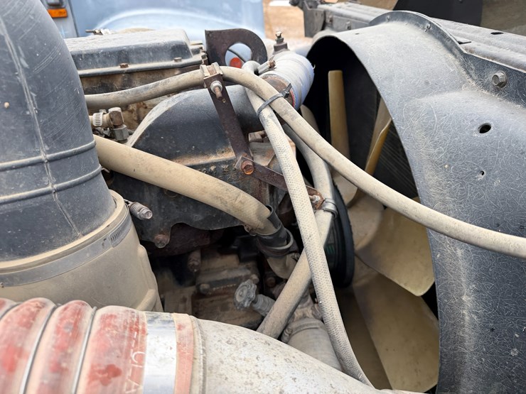 1996-international-9400-image-63