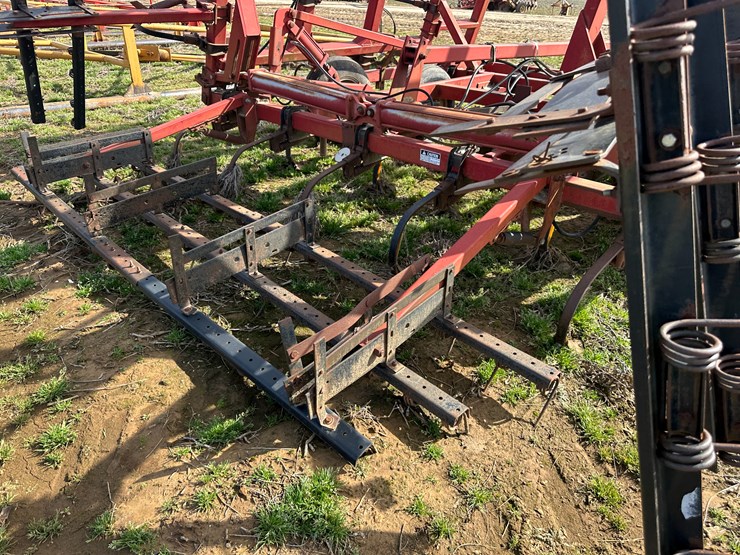 case-ih-4300-image-18