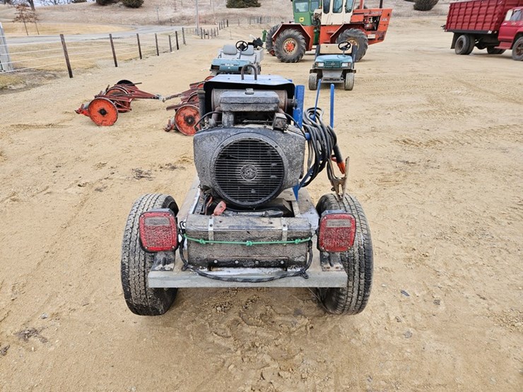 miller-bobcat-225g-image-4