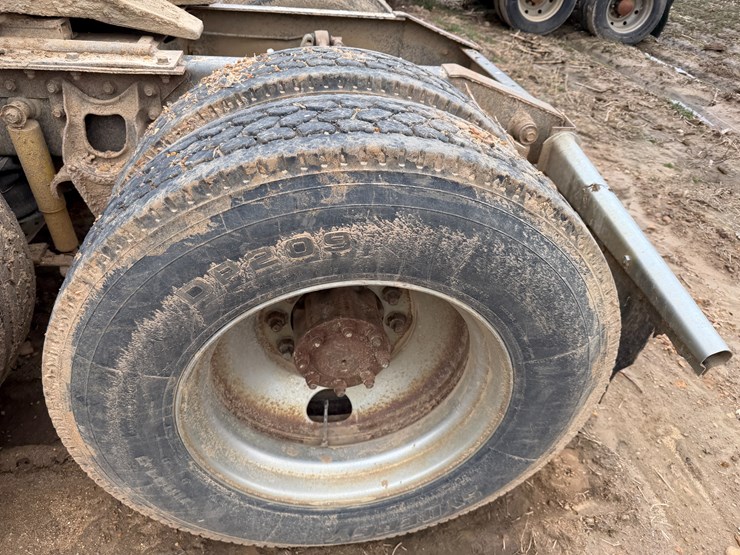 1990-international-9400-image-6