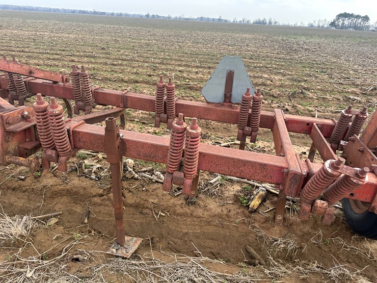 #38726-•-14'-chisel-plow-image-22