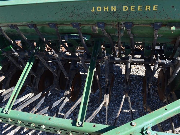 john-deere-8200-image-3