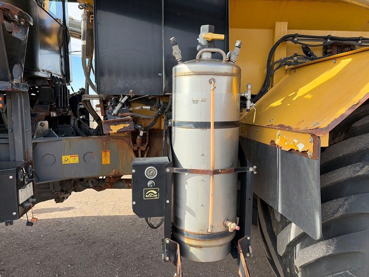 2016-agco-terragator-9300-image-18