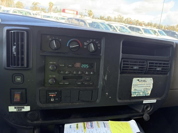 2007-chevrolet-express-2500-image-17