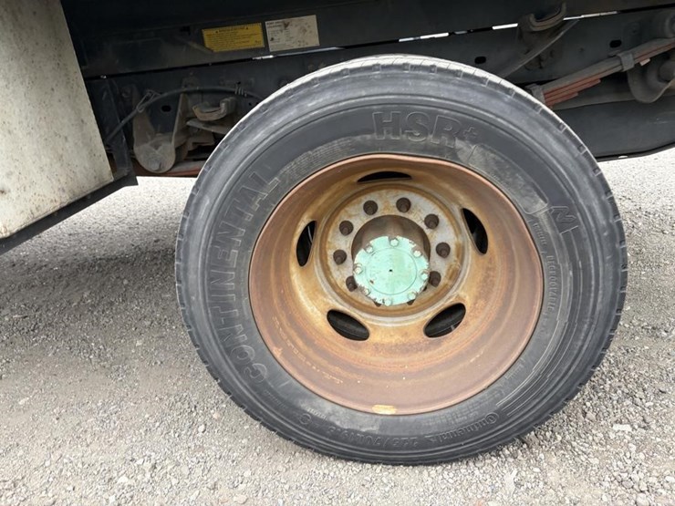 2011-ford-f450-image-5