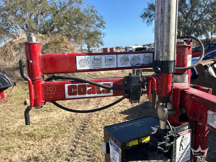 coats-90x-ah-l-tire-changer-machine-image-9