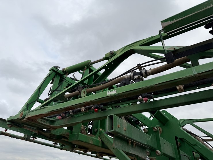 2015-john-deere-r4030-image-63