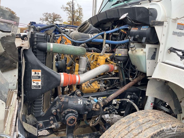 2002-kenworth-t300-image-12