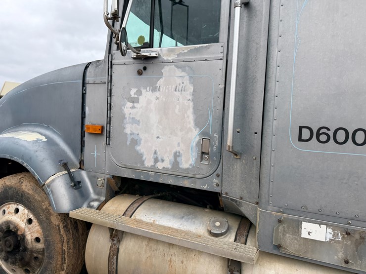 1990-international-9400-image-26