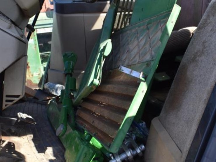 john-deere-6410-image-10