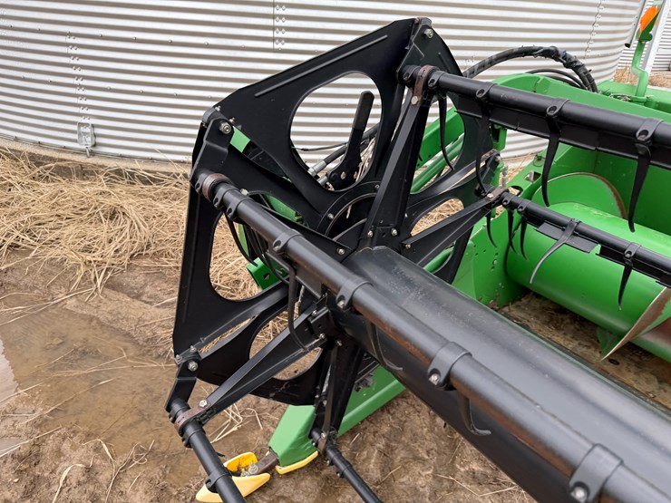 2012-john-deere-630f-image-34