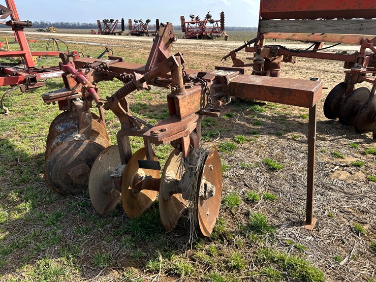 #38699-•-levee-plow-image-3