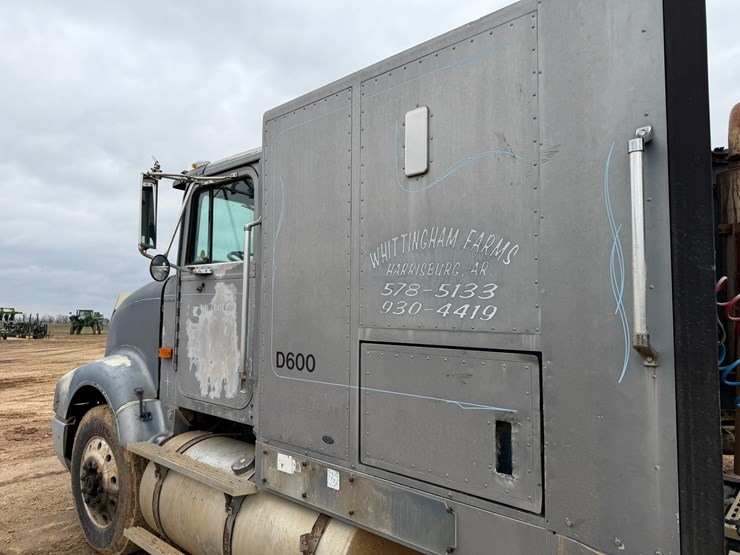 1990-international-9400-image-24