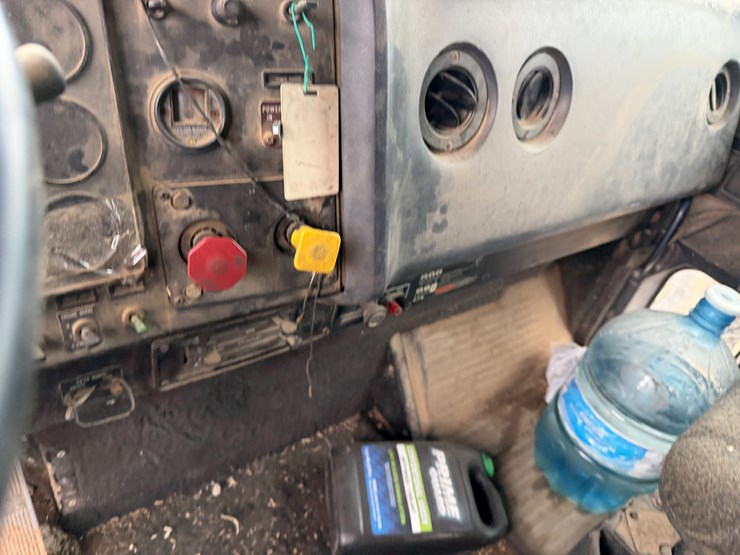 1990-international-9400-image-61