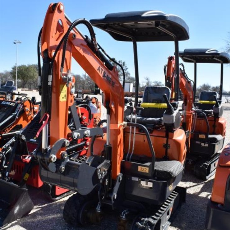 ATS-ME18 MINI EXCAVATOR (SERIAL # 2511145906XX)