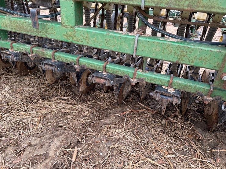 #38669-•-great-plains-spd20-20'-grain-drill-image-34