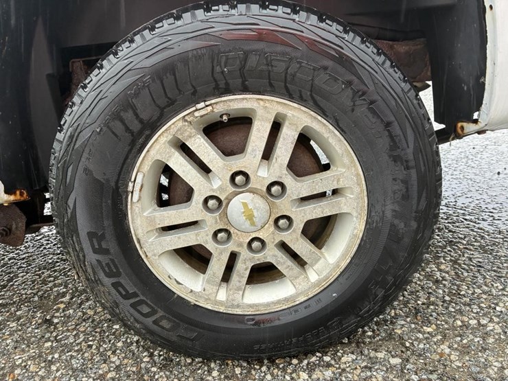 2012-chevrolet-colorado-image-5